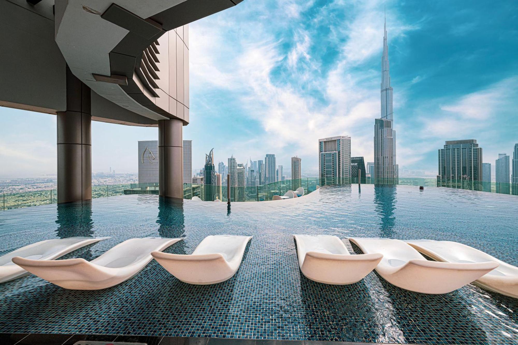 Paramount Midtown, Infinity Pool, Burj Skyline Views Lägenhet Dubai Exteriör bild