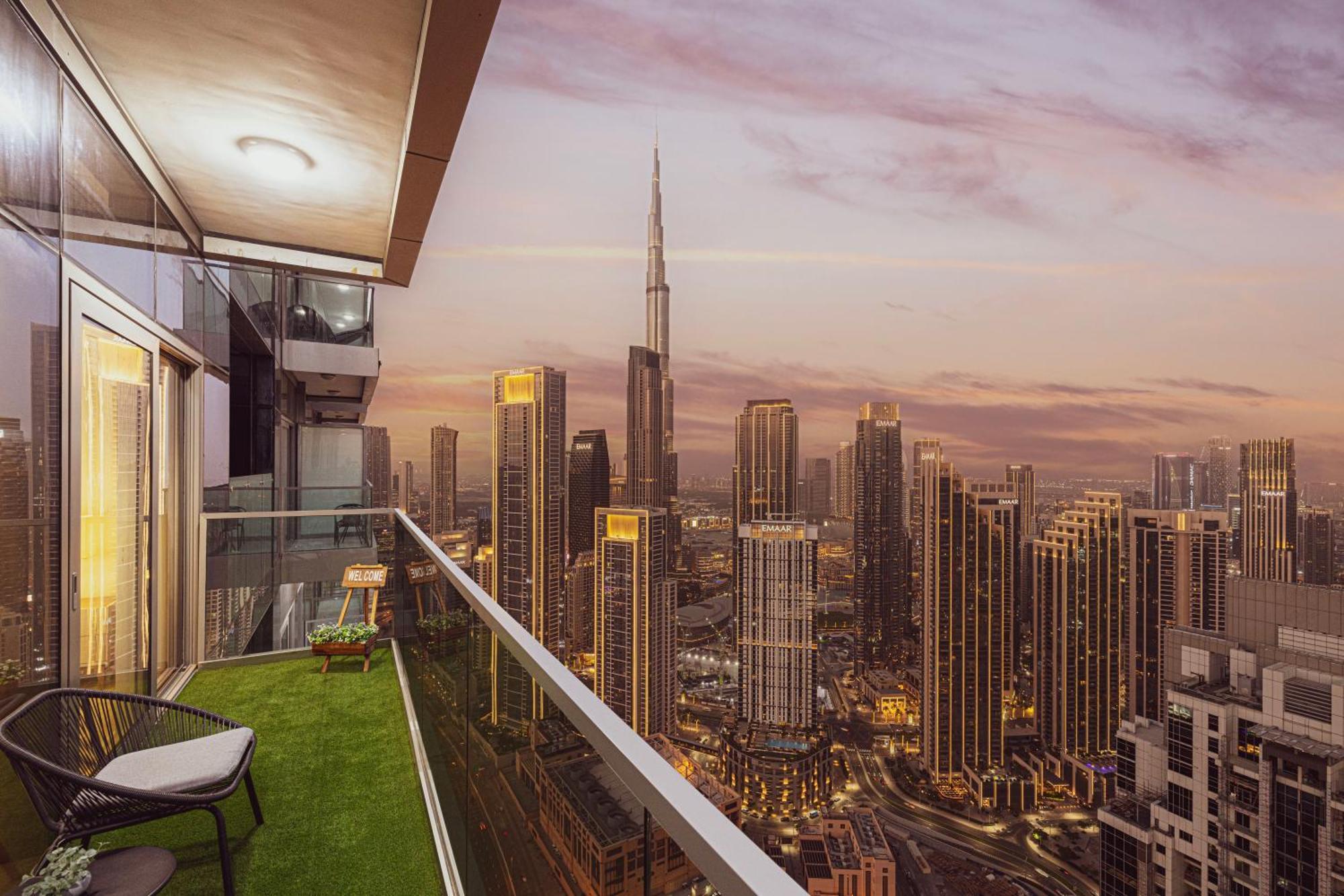 Paramount Midtown, Infinity Pool, Burj Skyline Views Lägenhet Dubai Exteriör bild