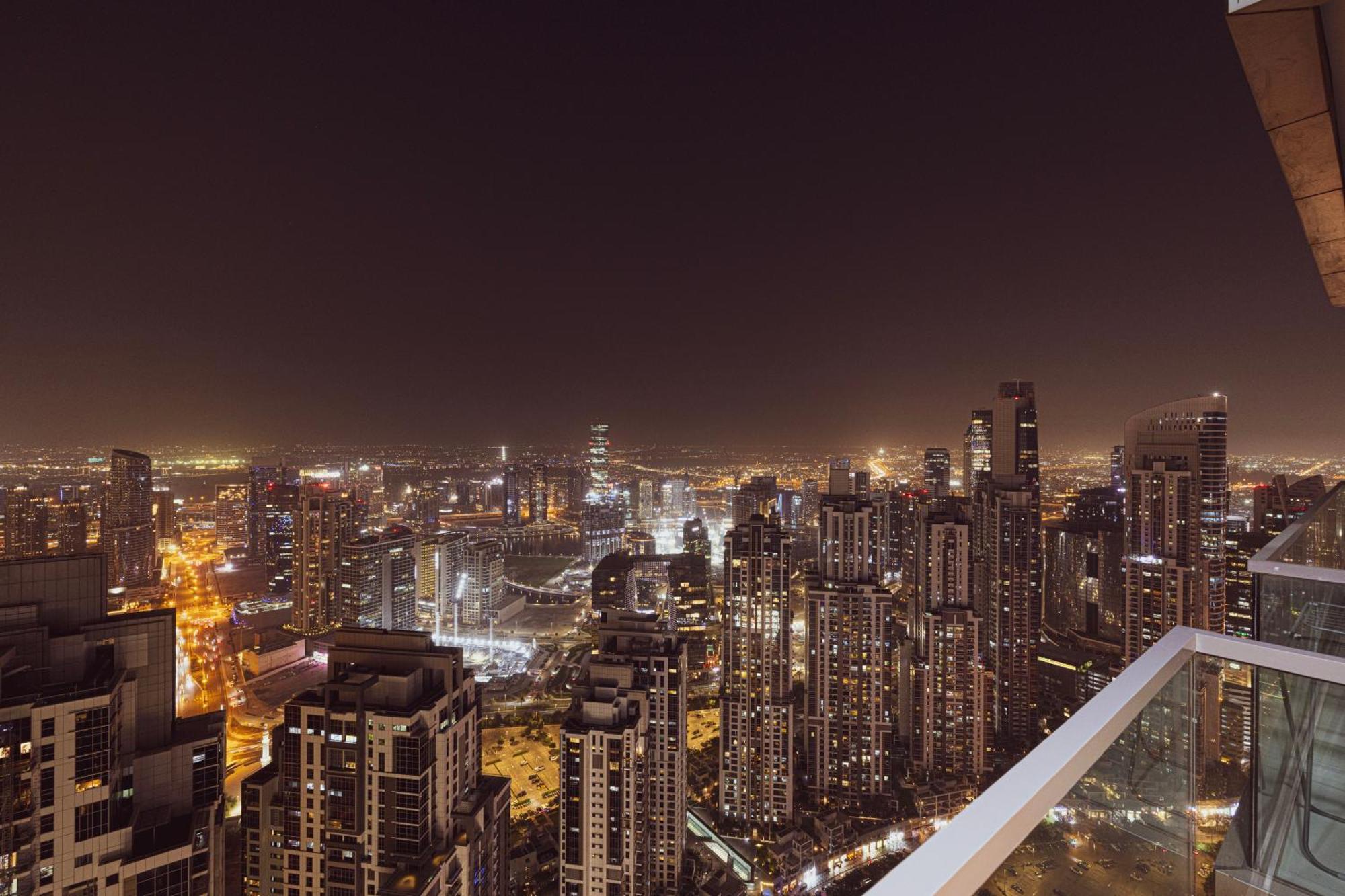 Paramount Midtown, Infinity Pool, Burj Skyline Views Lägenhet Dubai Exteriör bild