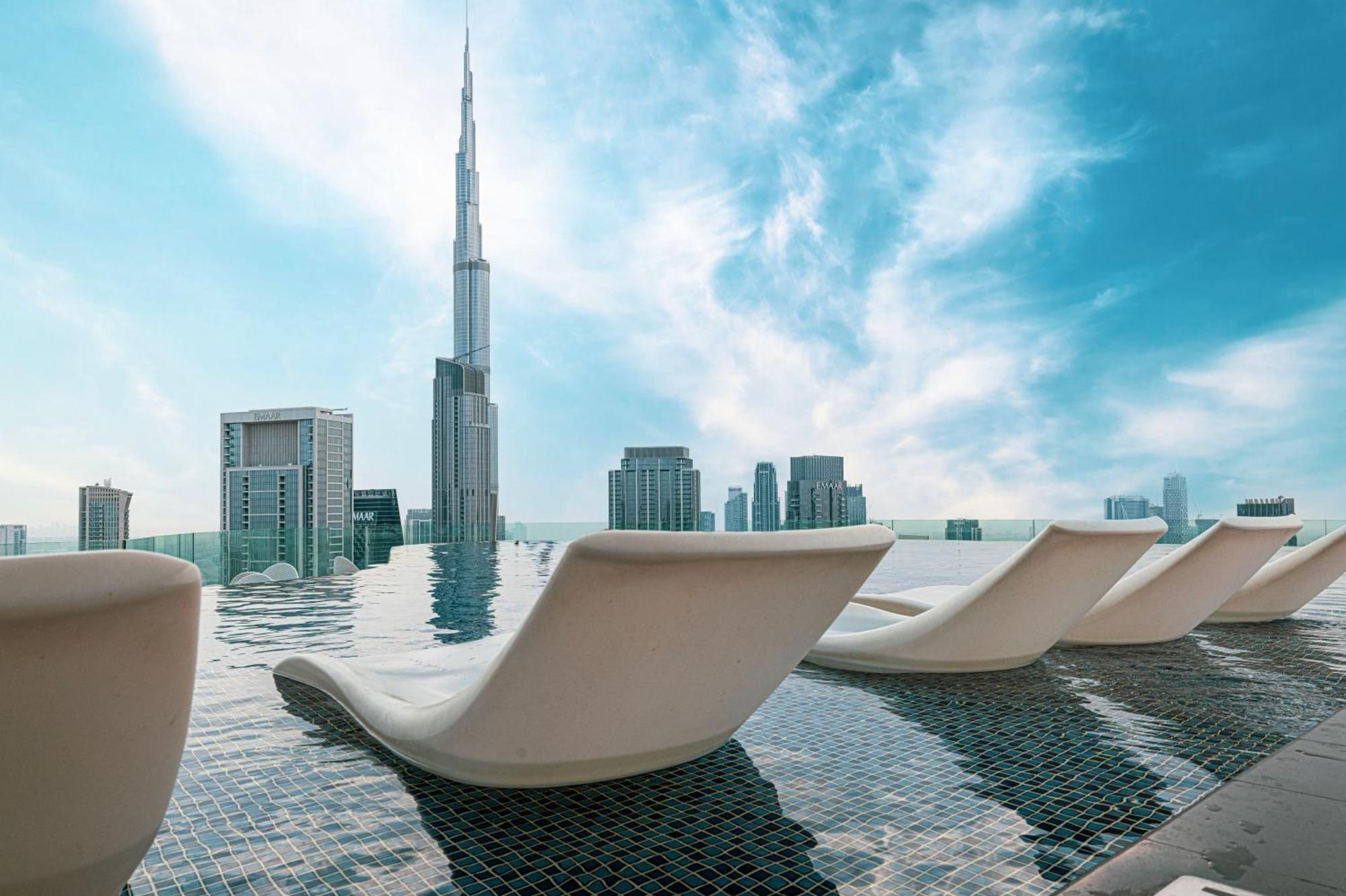 Paramount Midtown, Infinity Pool, Burj Skyline Views Lägenhet Dubai Exteriör bild